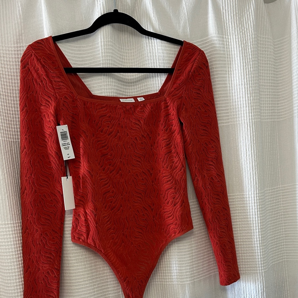 Aritzia Shapelace Longsleeve Bodysuit